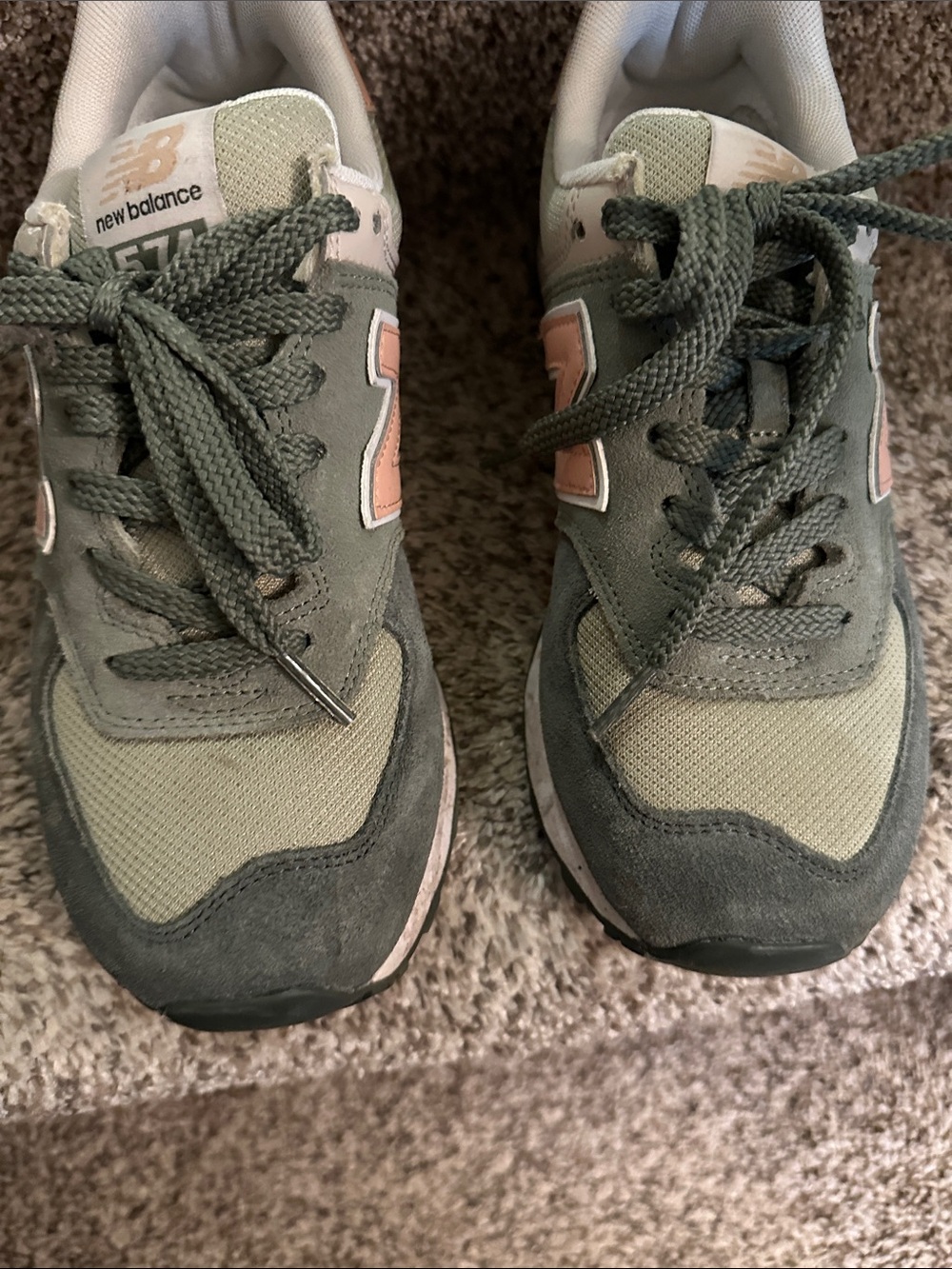 New Balance Women's Sneaker in Olive Green and Blush - Picture 5 of 11